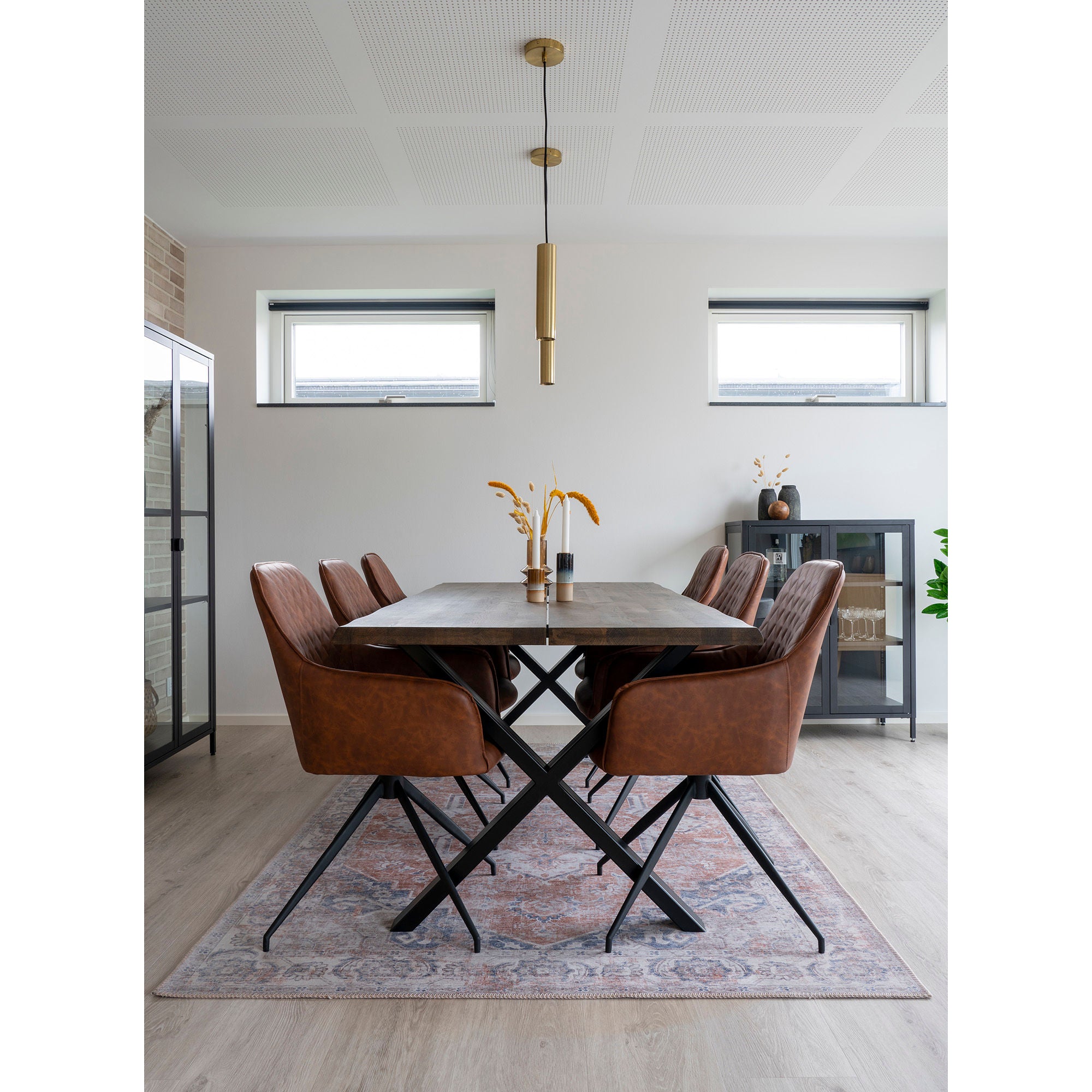 Harbo Spisebordsstol med Drejefod i brun